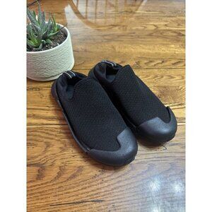 Muvez Shoes Women’s Sz 7 Casual Convertible Shoe Slipper Duel Sole Black Mesh.